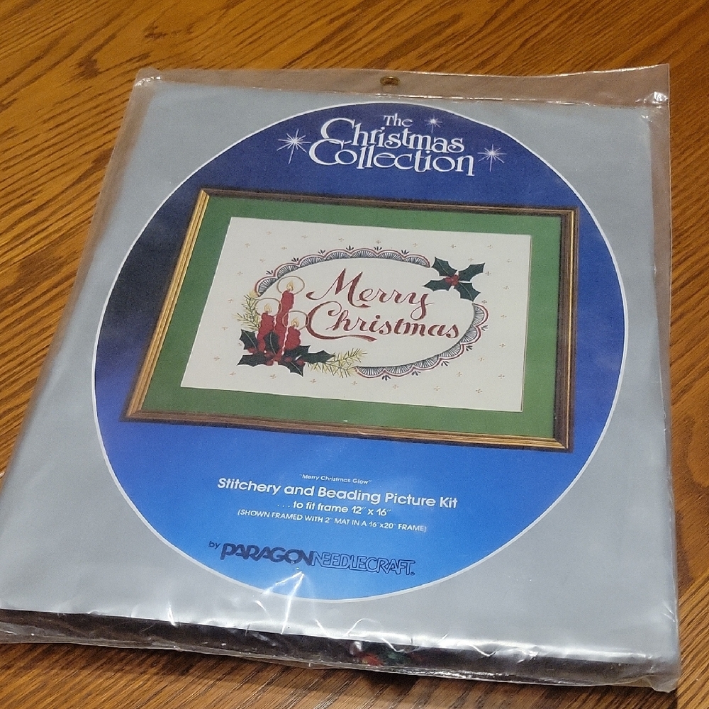 Vintage 'Merry Christmas' Stitchery and Beading Picture Kit-Paragon